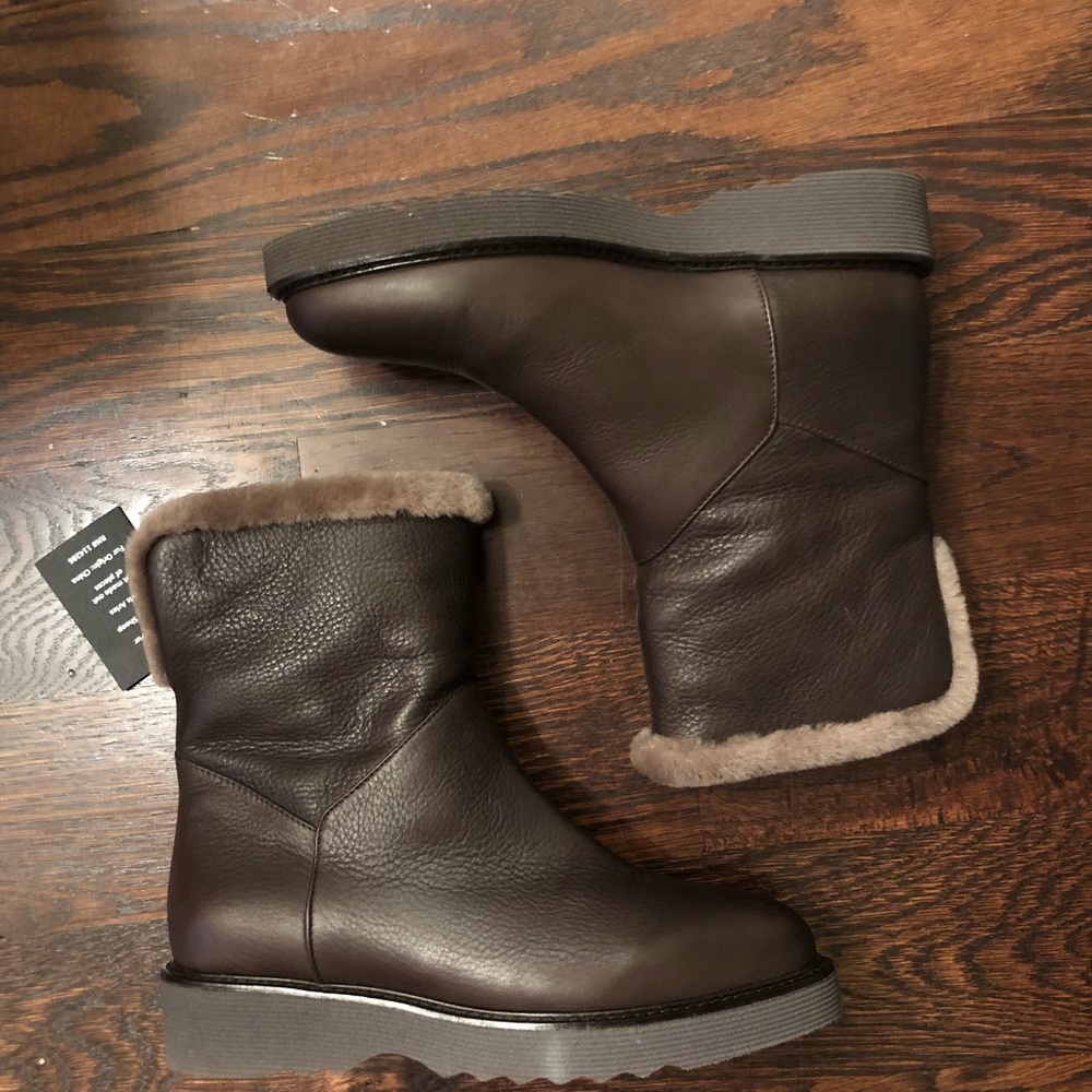 SOLD Aquatalia Kimberly Shearling Boots, 6.5 - Picture 2 of 8
